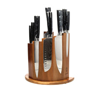 Couteaux Shinrai - Coffret de 9 couteaux en résine époxy onyx à motif damassé + bloc magnétique ; Couteaux Scalae - Coffret de couteaux en bois d'acacia avec bloc ; Couteaux Shinrai